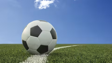 The worrying articles written by our colleague at “SO FOOT” point out that a number of cases of blood cancer have been identified in the United States among the players who are more exposed to the substance, particularly goalkeepers